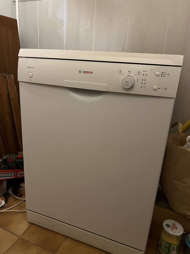 lave vaiselle bosh 320 Toulon (83)