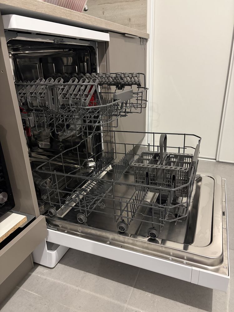 Lave-vaiselle Whirpool 6�me sens 270 Bernis (30)