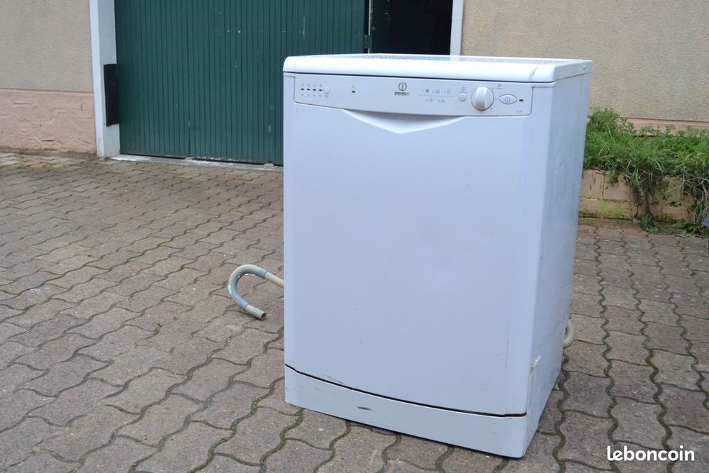 Lave-vaiselle 120 Noyen-sur-Sarthe (72)