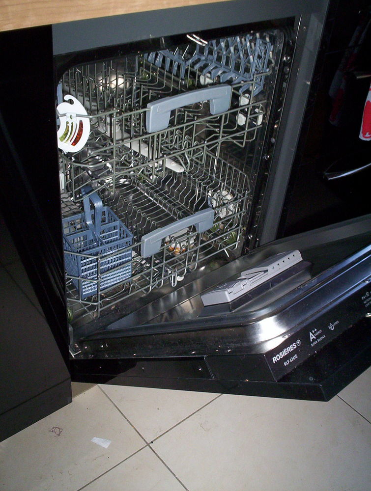 Lave vaisselle 16 couverts 200 Saint-Lys (31)