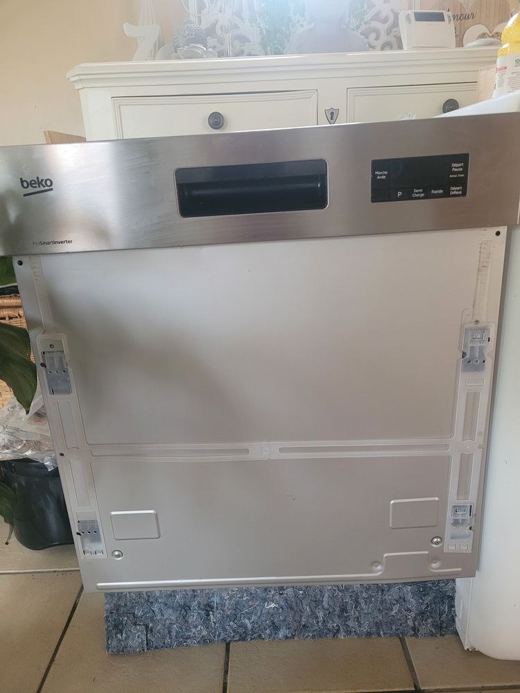 Lave-Vaisselle Encastrable Beko
80 Albert (80)