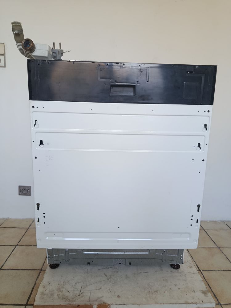 Lave vaisselle encastrable int�grale AEG bon �tat 0 �gly (91)