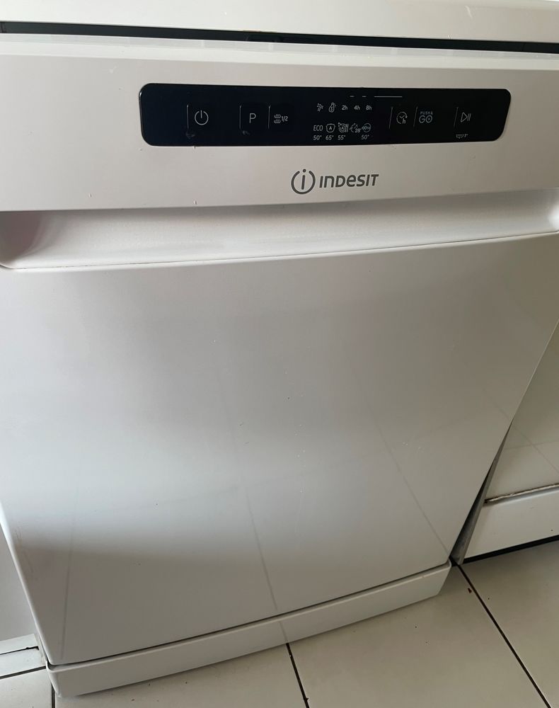 Lave-vaisselle Indesit : Standard 60cm - DFC 2C24 A 250 Lorient (56)