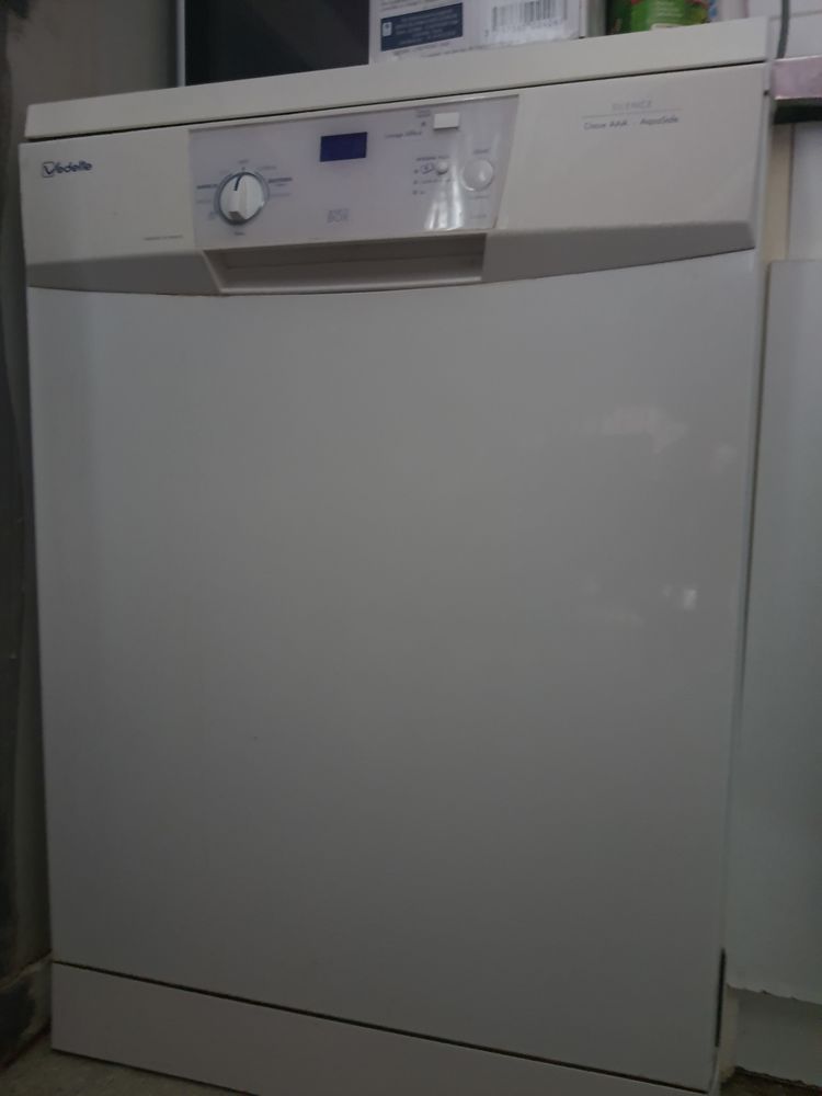 Lave vaisselle marque vedette 40 Vervins (02)