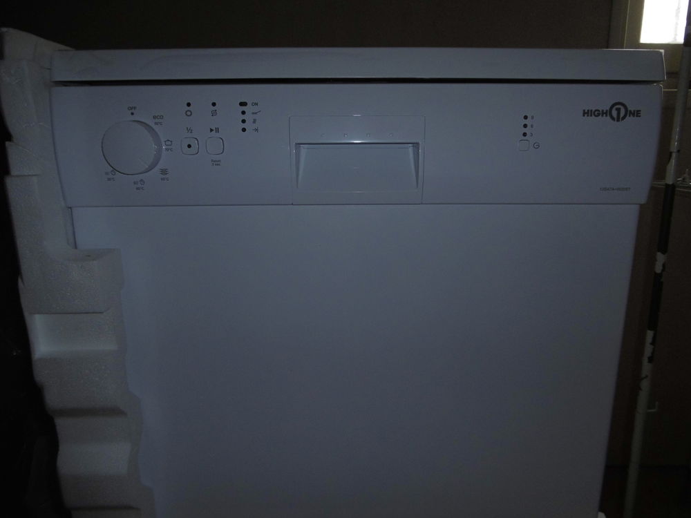 LAVE VAISSELLE neuf, jamais servi, encore sous emballage 160 Sanc� (71)