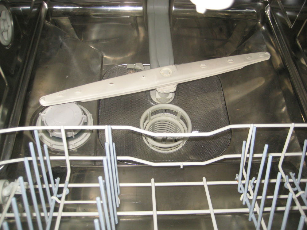 Lave vaisselle Whirpool DWF 406 pour pi�ces (ou � v�rifier) 20 Th�nes (74)