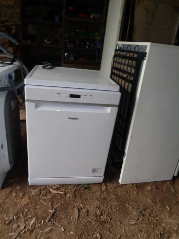 Lave vaisselle Wirlpool 250 Maninghen-Henne (62)