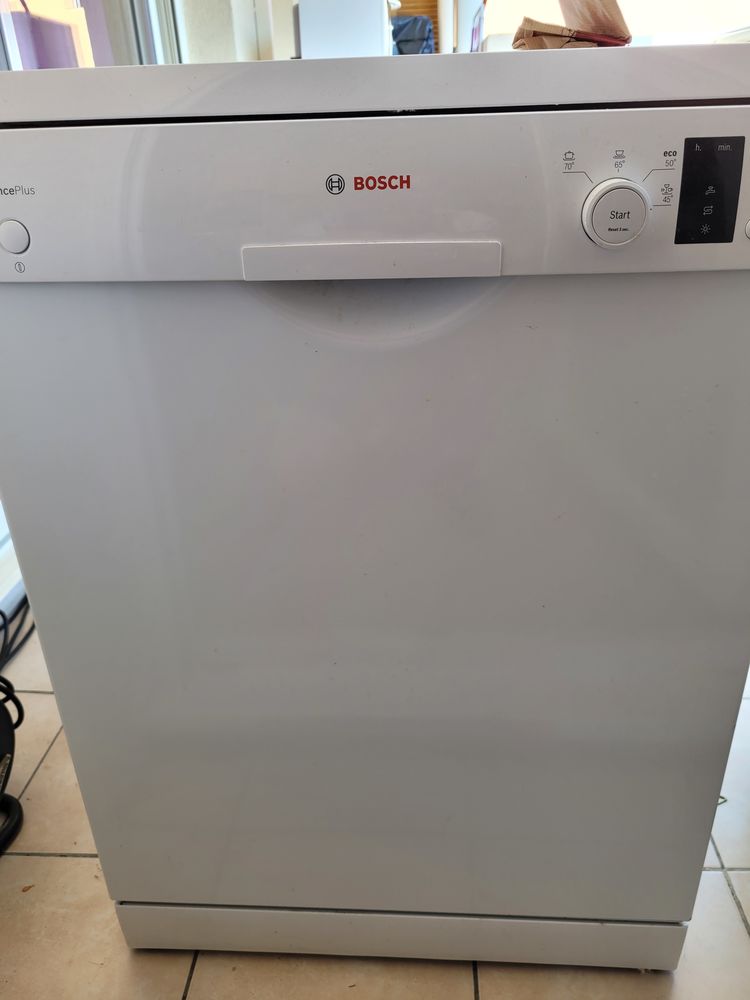 Lave vaisselle 150 Sainte-Maxime (83)