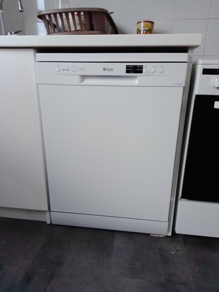 lave-vaisselle 130 V�lines (24)