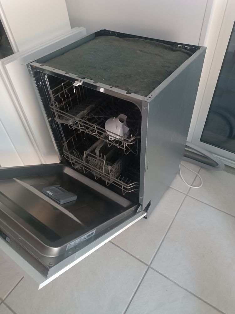 Lave vaisselle 150 Saint-Cernin-de-Larche (19)