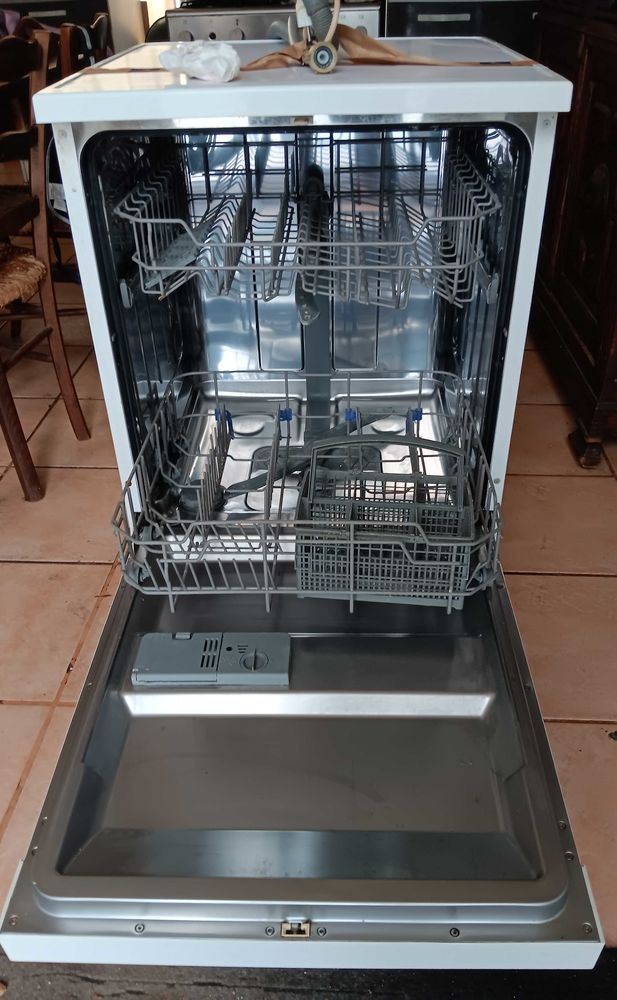 lave vaisselle 80 Terrasson-Lavilledieu (24)