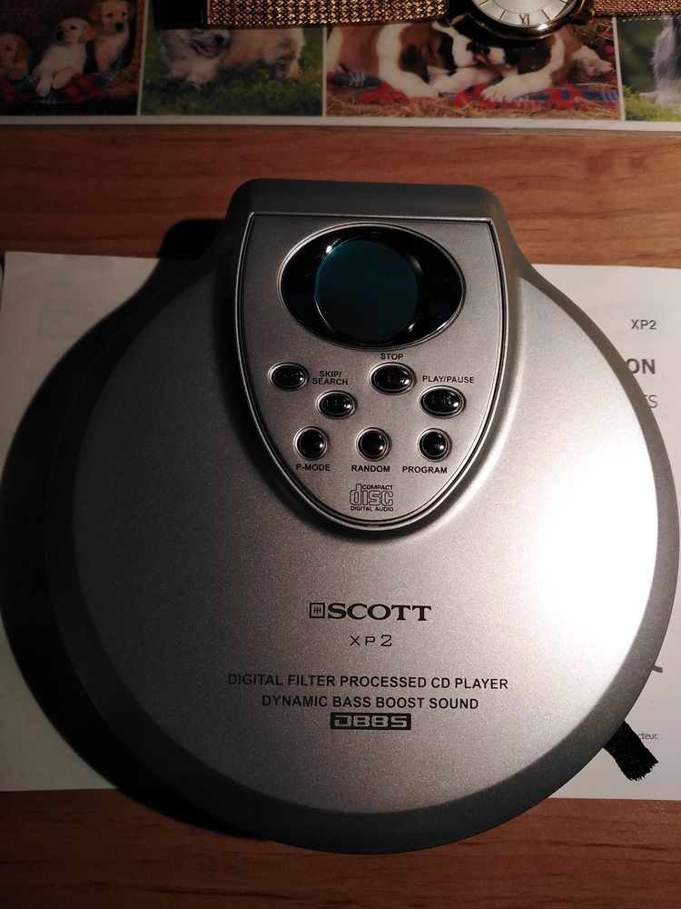 lecteur de disques compacts SCOTT avec écouteurs  10 Armentières (59)