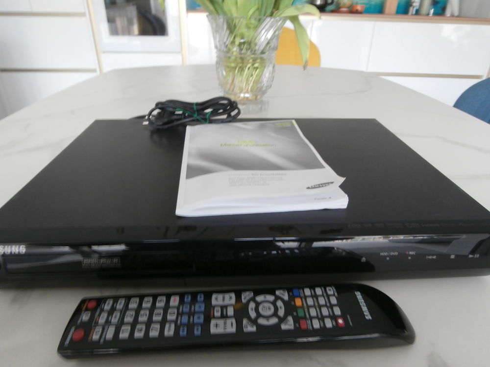 Lecteur enregistreur DVD SAMSUNG avec disque dur 70 Les Sables-d'Olonne (85)