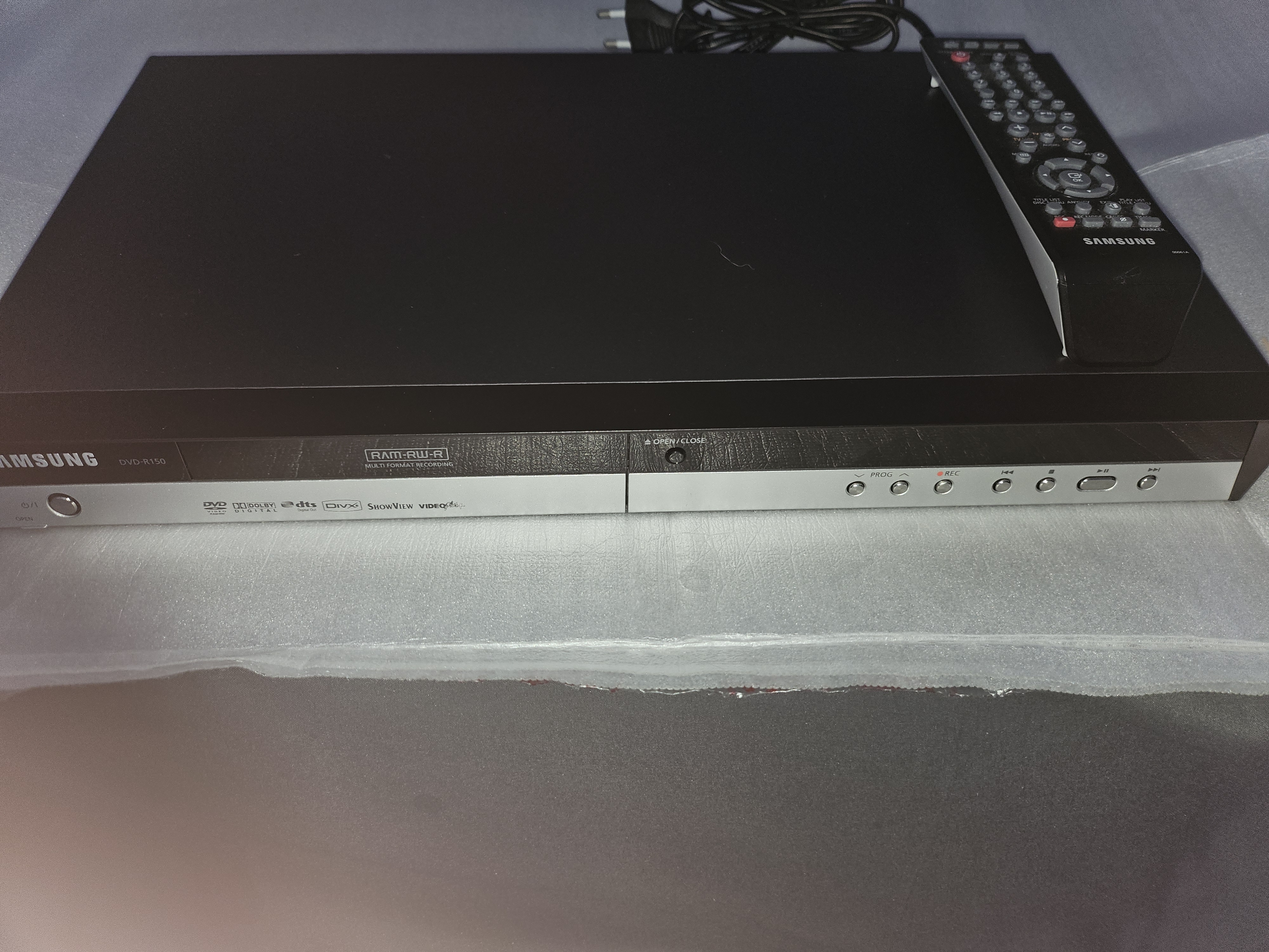 Lecteur/graveur dvd samsung
50 H�nin-Beaumont (62)