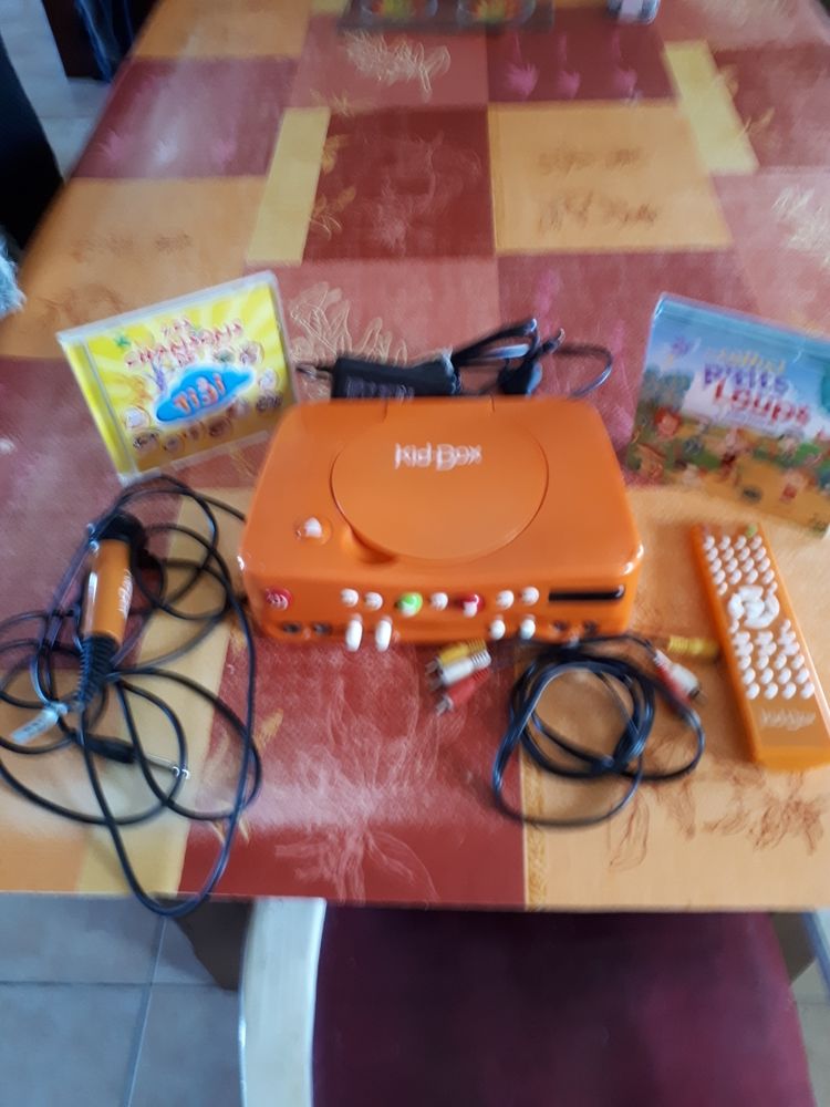 Lecteur DVD et Karaok� 25 Saint-Cirq (82)