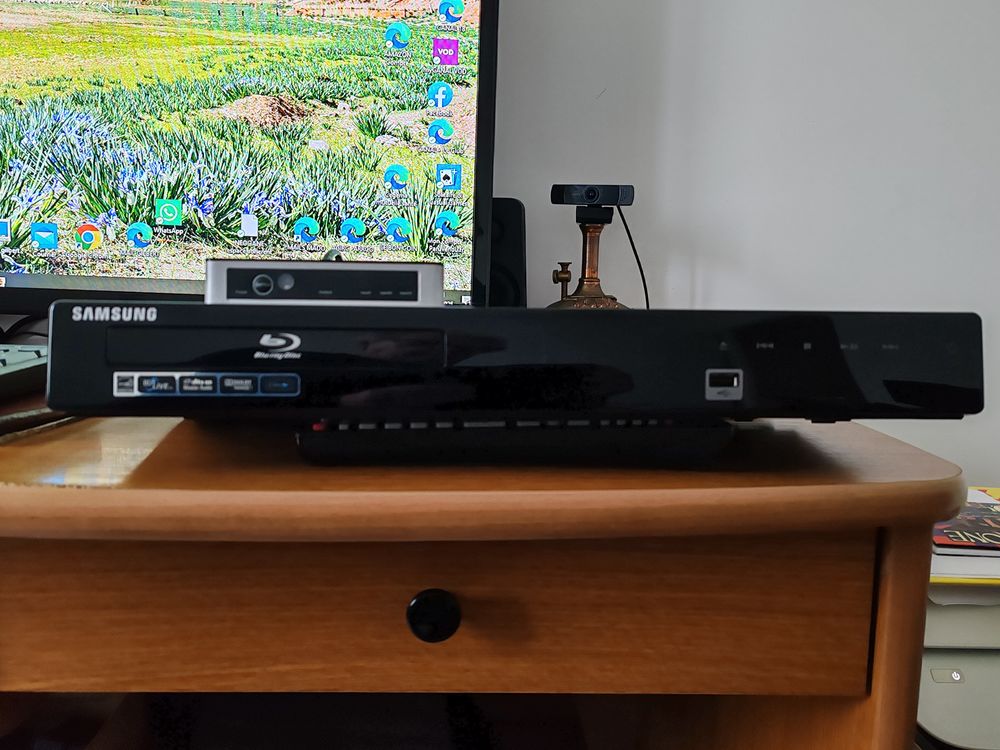 Lecteur blu-ray Samsung. 190 Saint-Urbain (85)