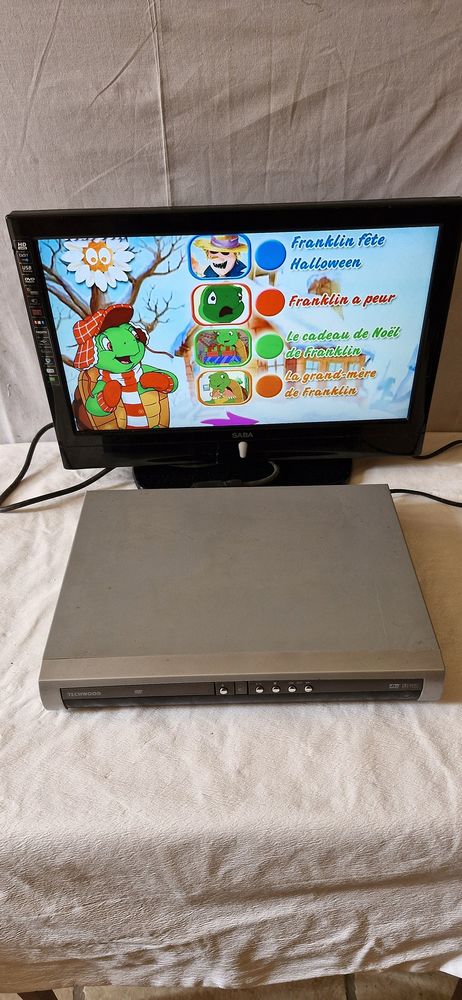 Lecteur DVD/CD Tecawood mod�le TK 2711S sans t�l�commande 20 Saint-Pierre-les-�tieux (18)