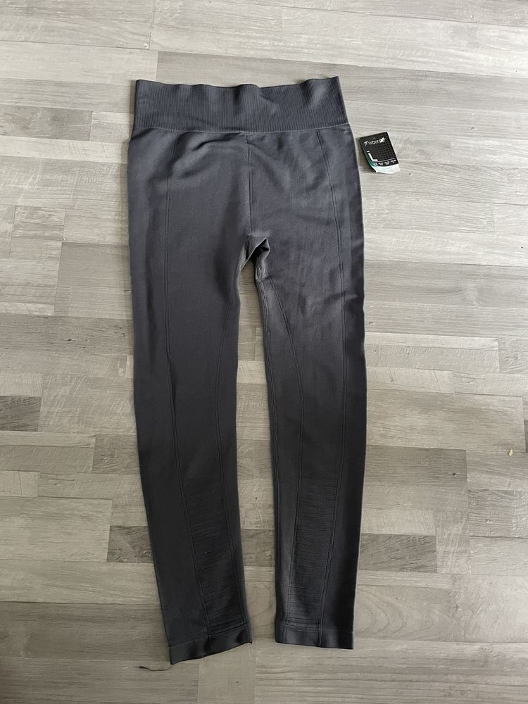 Legging femme neuf T 36 3 Roche-la-Moli�re (42)