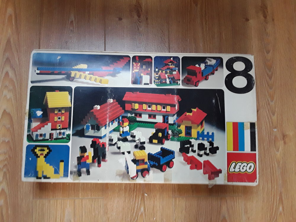 Lego n� 8 de 1973 avec un lot 680 GM 0 Gometz-la-Ville (91)