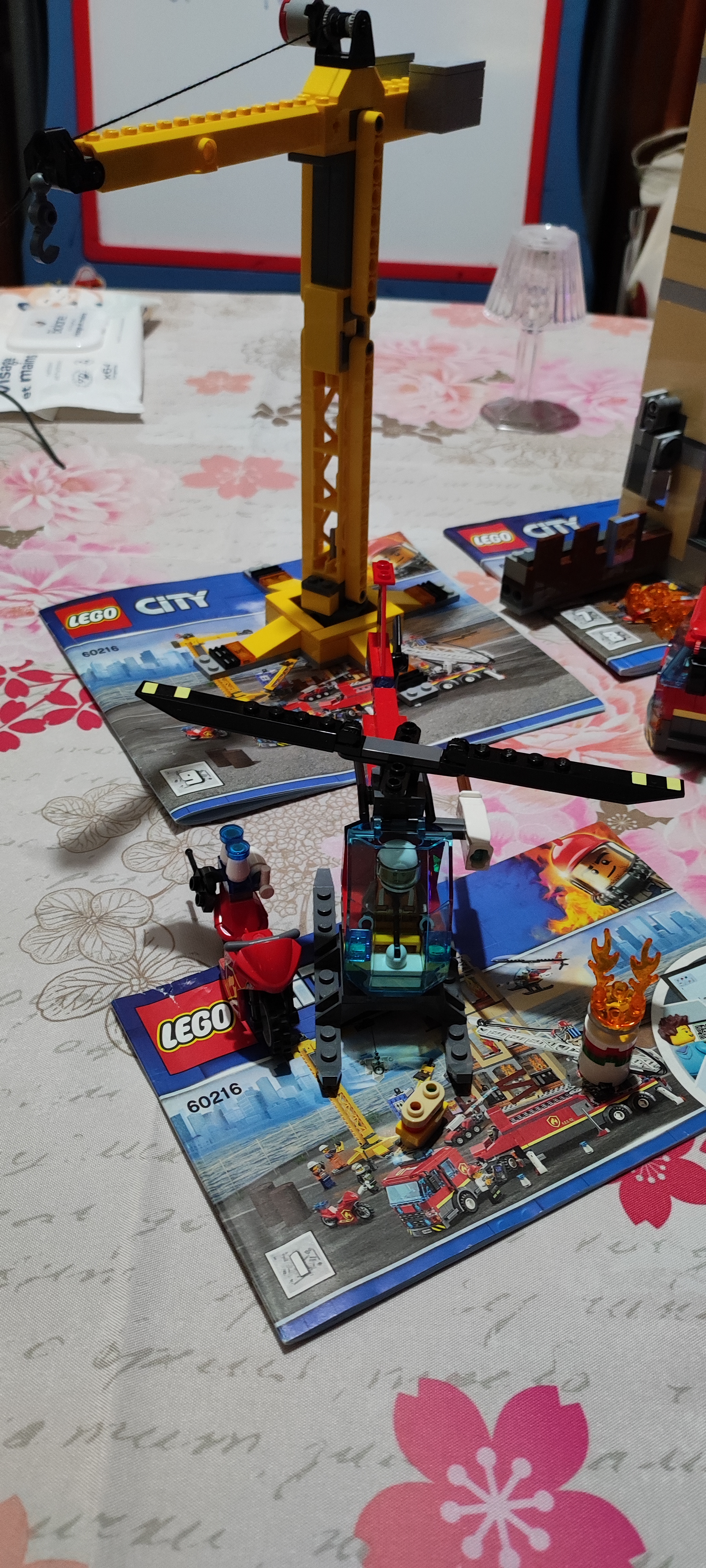 LEGO 60216 pompiers et batiments en feu 100 Massy (91)