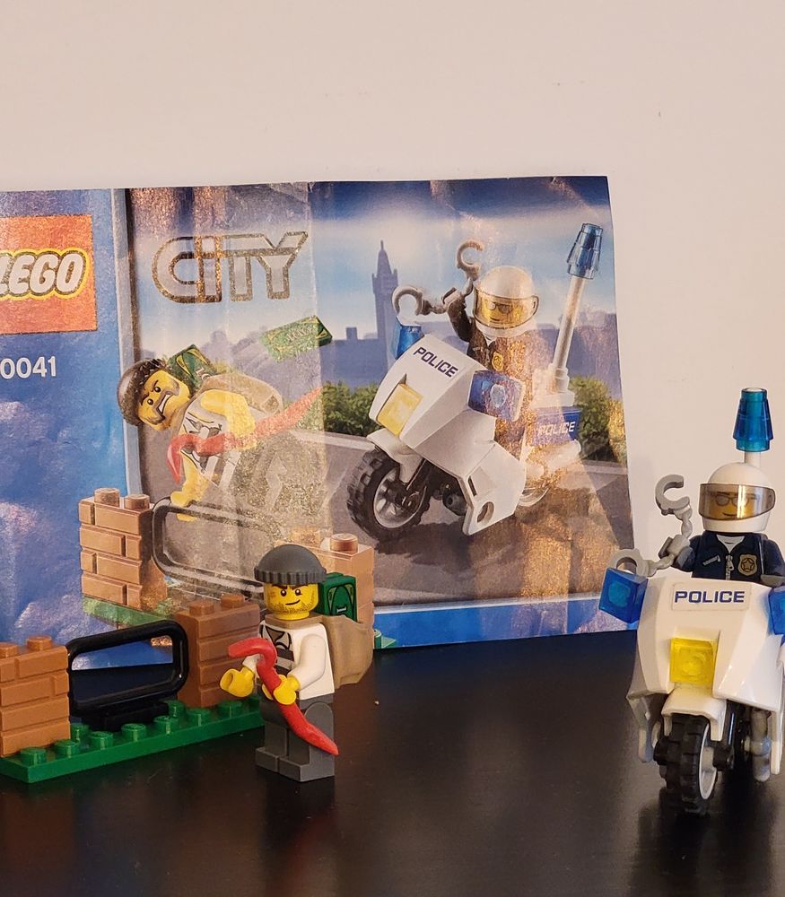 Lego city � la poursuite du bandit  60041 5 Nancy (54)