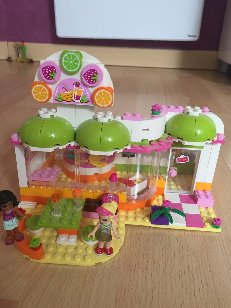 Lego friends : bar � smoothie 30 Bonnevent-Velloreille (70)