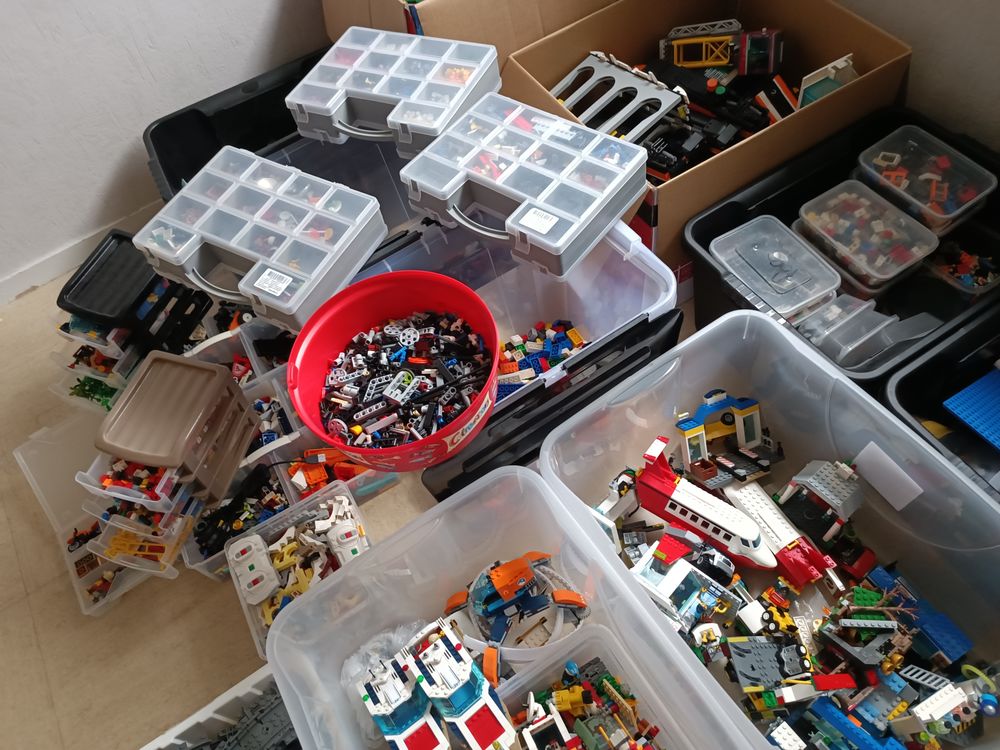 lego gros volume a venir chercher sur place 850 Breteuil (27)