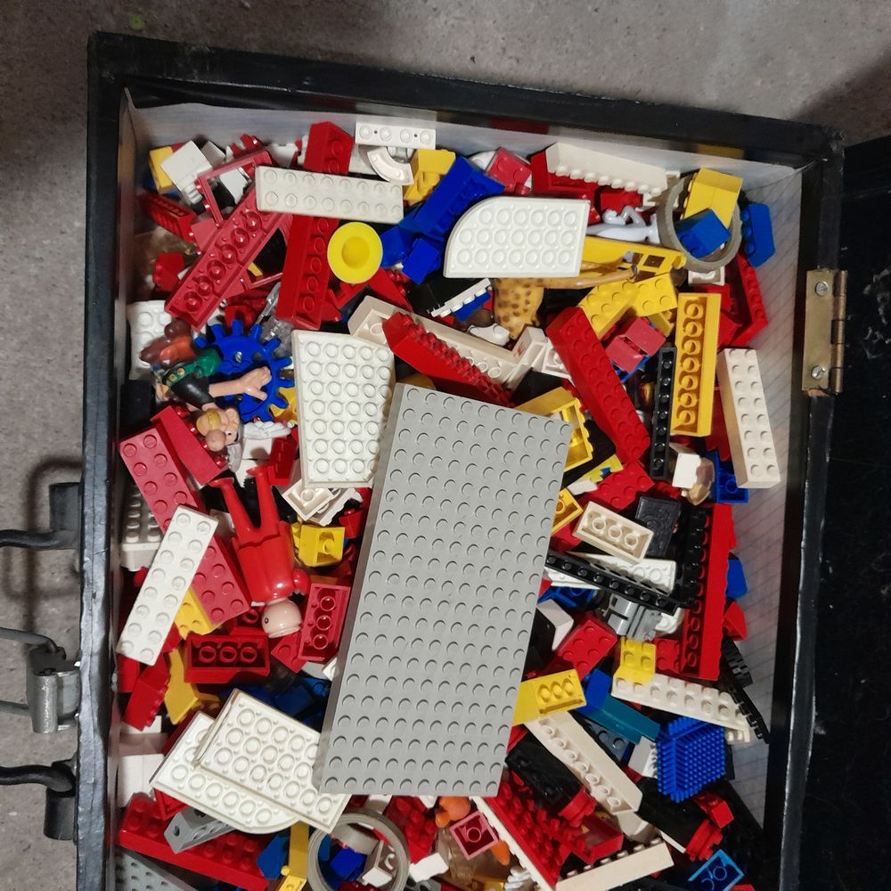 LEGO 30 Villefranche-sur-Sa�ne (69)