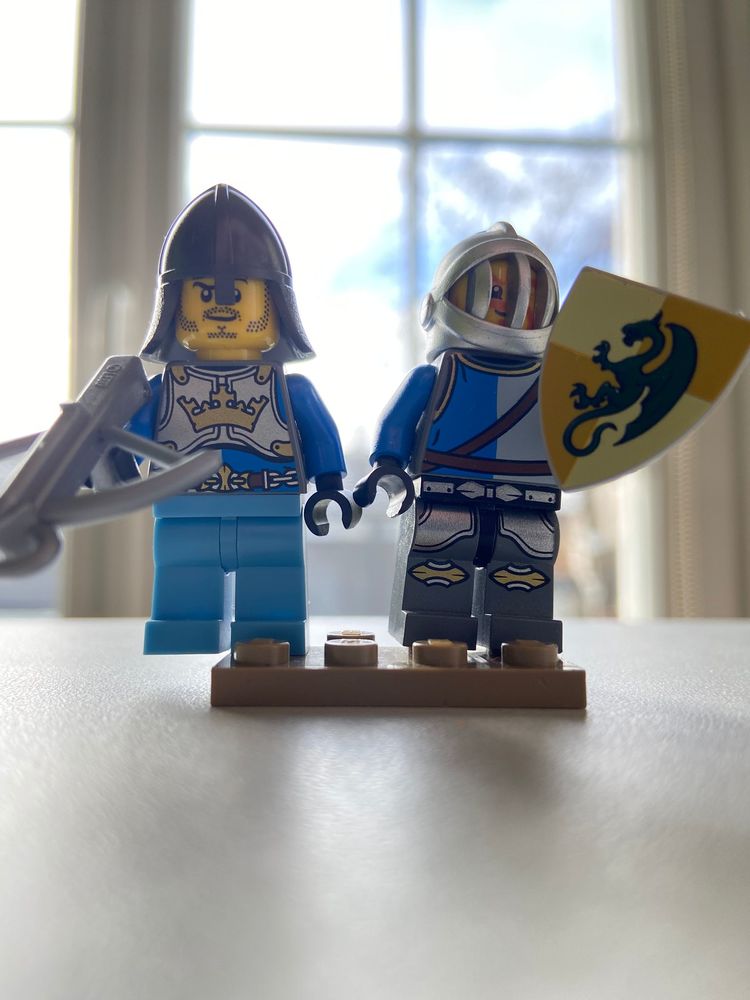 LEGOS 6 figurines 14 Jury (57)