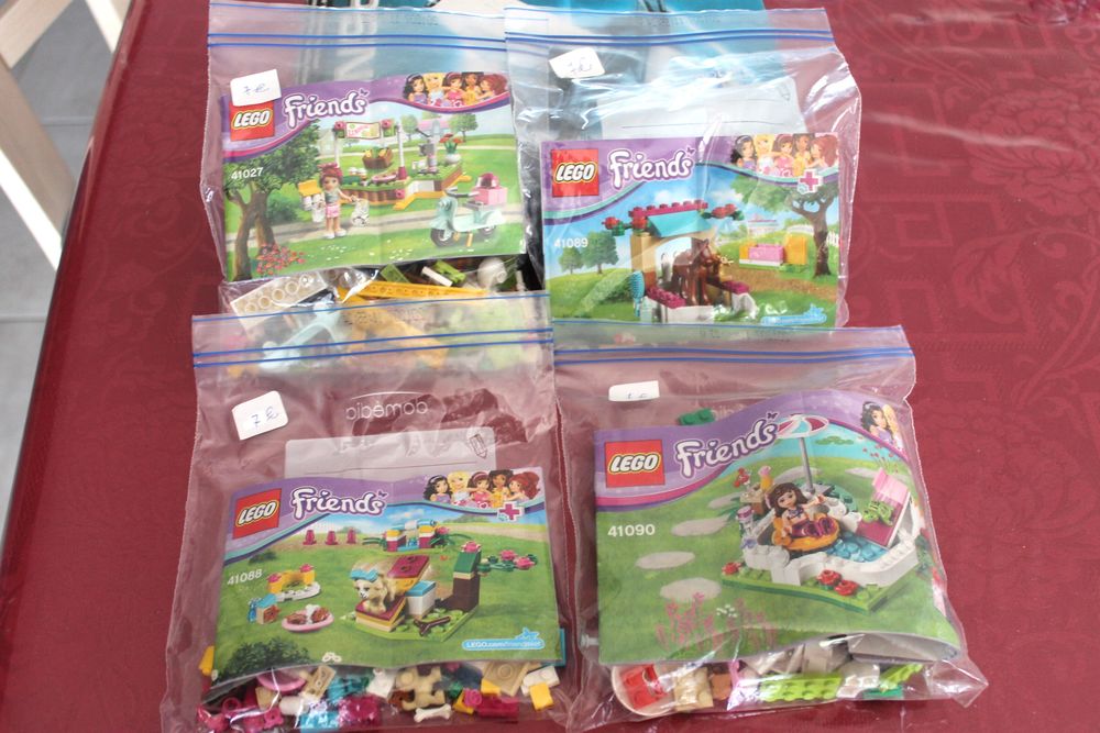 legos friends 28 Breuillet (91)
