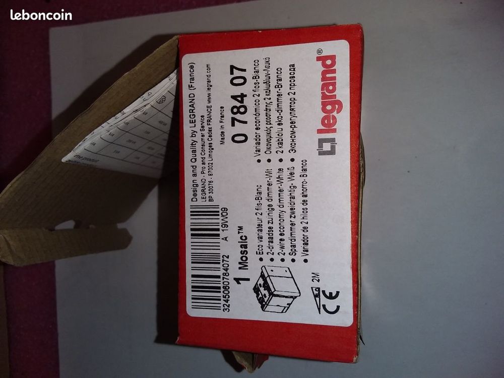 Legrand 078407 Ecovariateur universel lampes �co 2 fils - Mo 40 Serres-Castet (64)