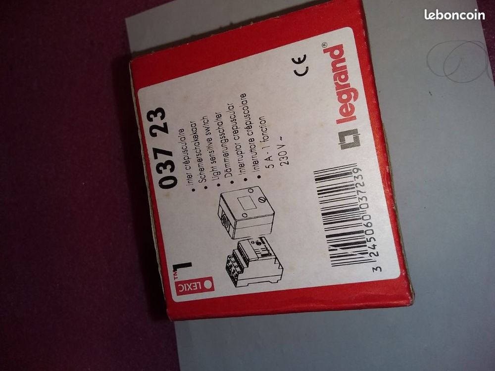 Legrand Interrupteur cr�pusculaire � cellule d�port�e 0 a 20 80 Serres-Castet (64)
