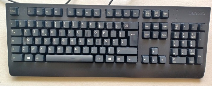 Lenovo Clavier PC AZERTY USB SK-8827 15 Valbonne (06)