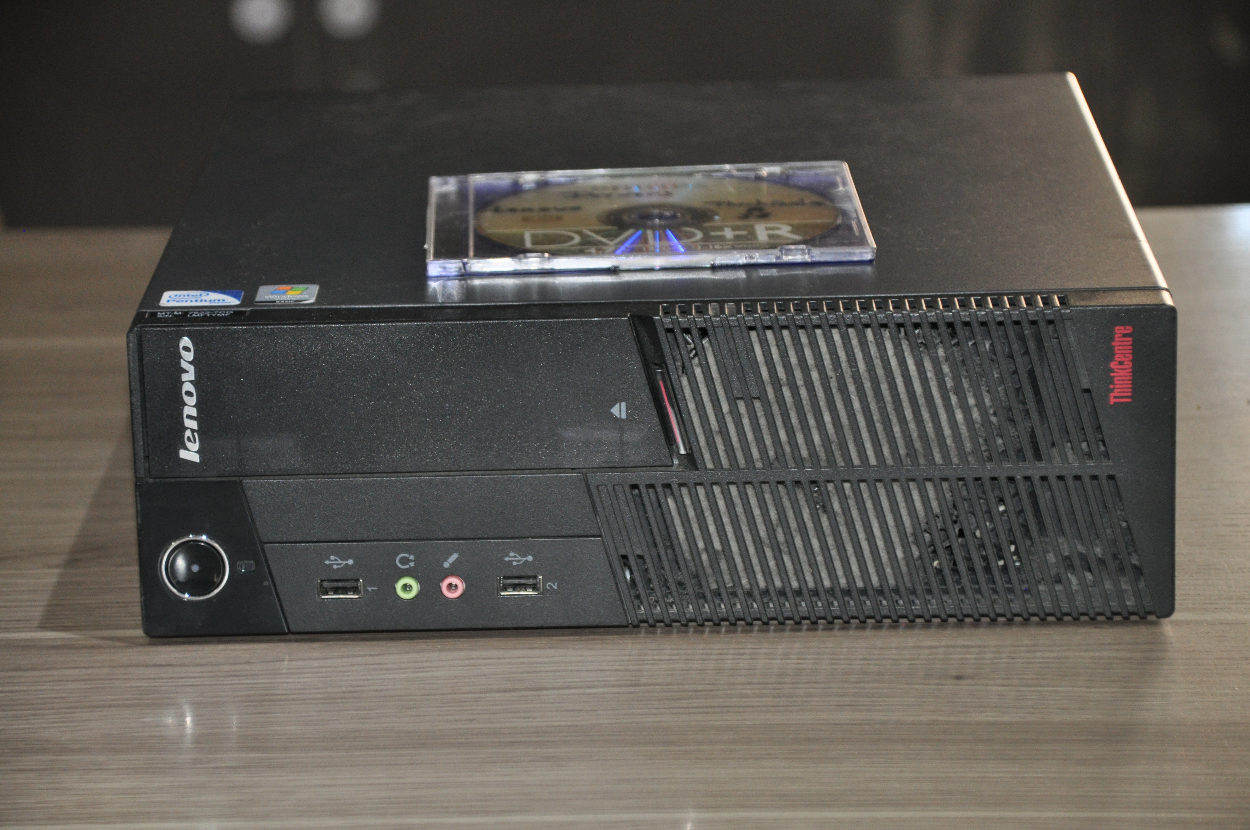 Lenovo Thinkcentre A58 50 Le Cr�s (34)