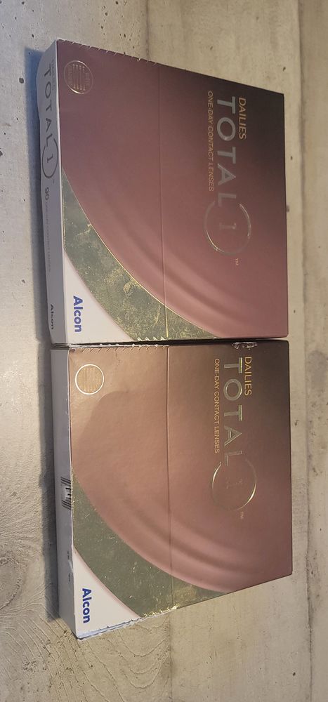- Lentilles dailies total 1 Alcon
50 Laval (53)