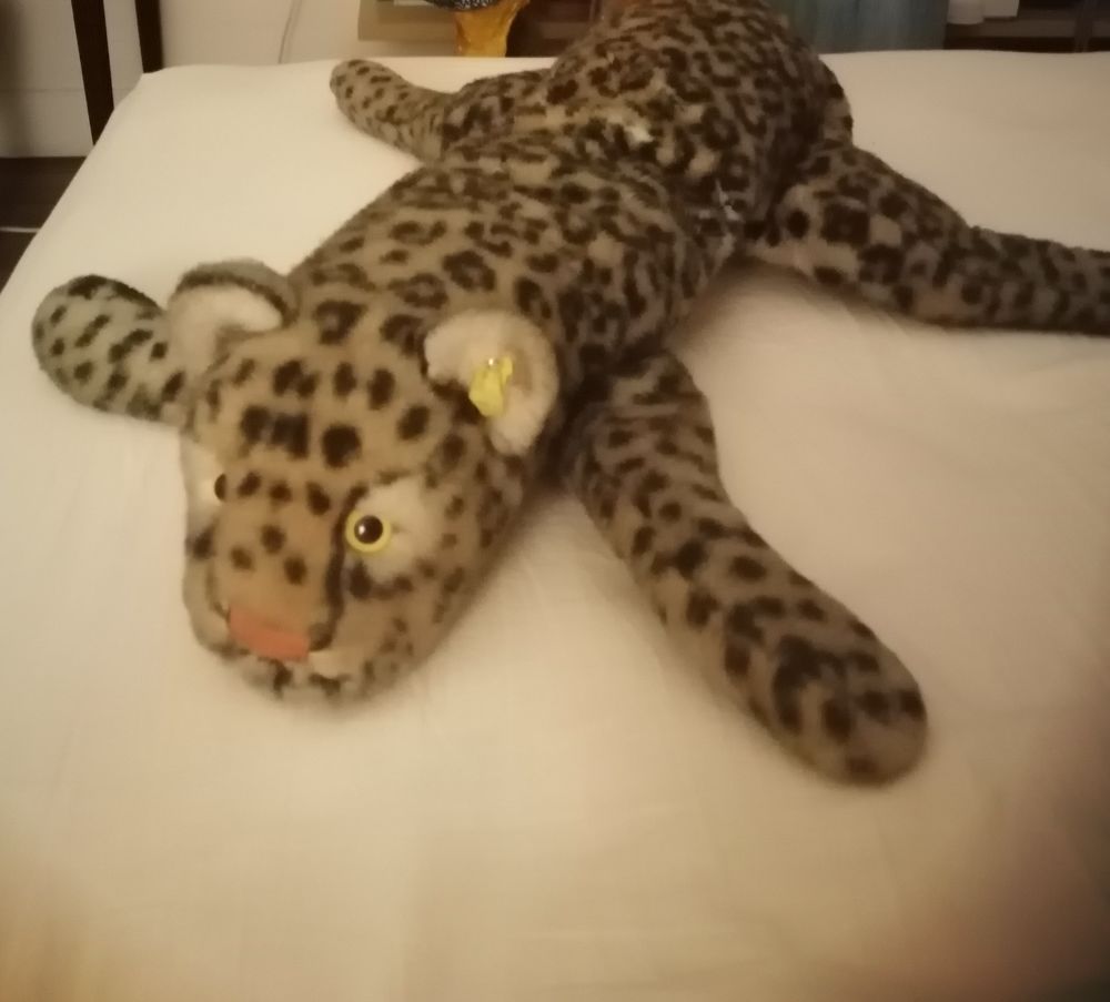 Leopard peluche 100 Paris 19 (75)