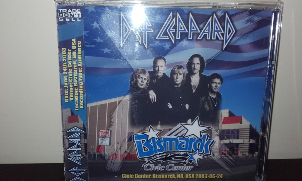 Def Leppard : Live Civic Center, Bismarck, ND, USA 2003-06-2 30 Angers (49)