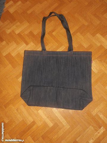 Sac Levi's (39) 10 Tours (37)