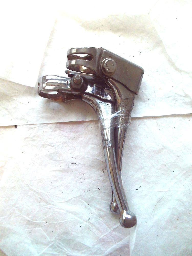 Leviers / poign�es de frein (prix dans la description) 0 Villeurbanne (69)