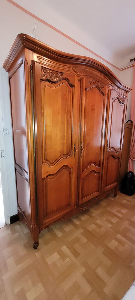 Ling�re (armoire trois portes) 100 Bagnols-sur-C�ze (30)