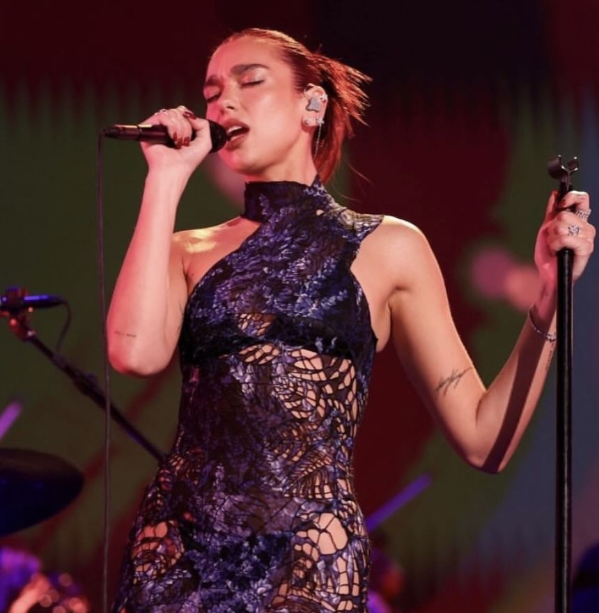 Dua Lipa Nimes Carr� Or 140 Toulouse (31)