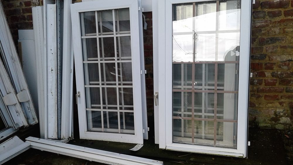 je liquide diverses fen�tres en tr�s bonnes �tats � saisir 50 Cantaing-sur-Escaut (59)