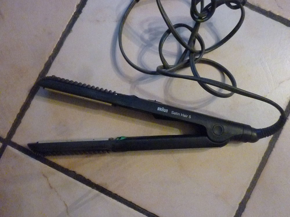 Lisseur BRAUN  Satin hair 5 25 La Mulati�re (69)