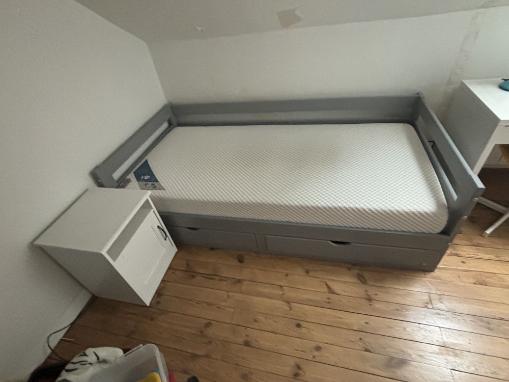 Literie avec matelas et table de nuit 150 Vichy (03)
