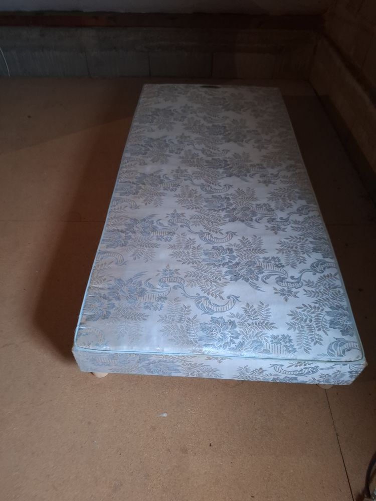 Literie et grande armoire 0 Saint-Martin-du-Fouilloux (49)