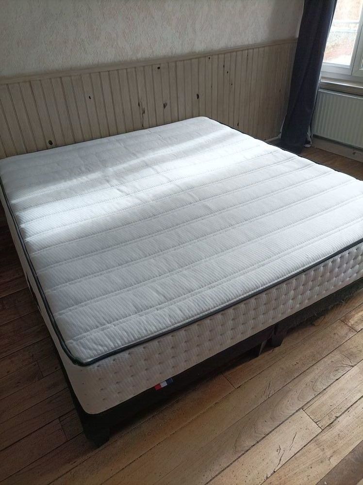 Literie king size 150 Lizy-sur-Ourcq (77)