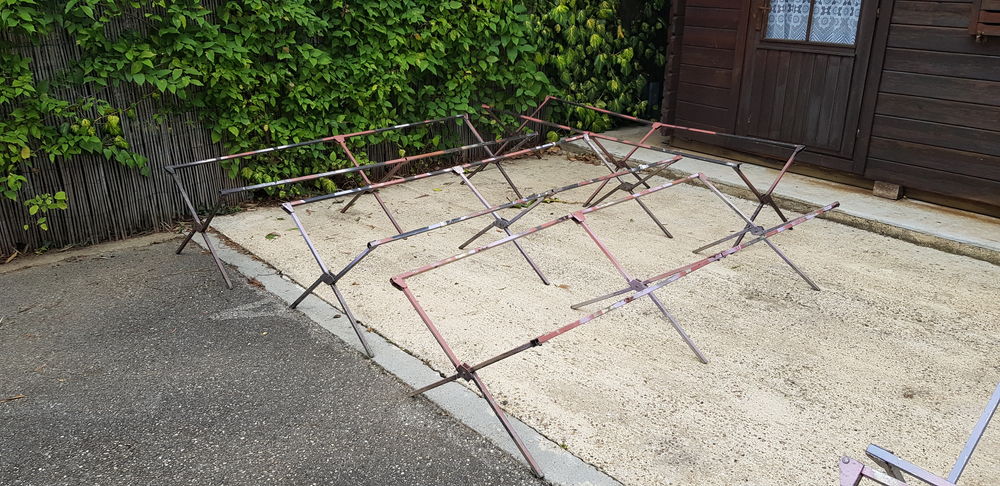 lits de camp pour forain 120 V�nissieux (69)