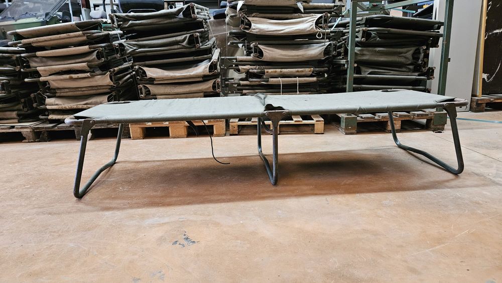 Lits de camps militaire 53 Bressols (82)