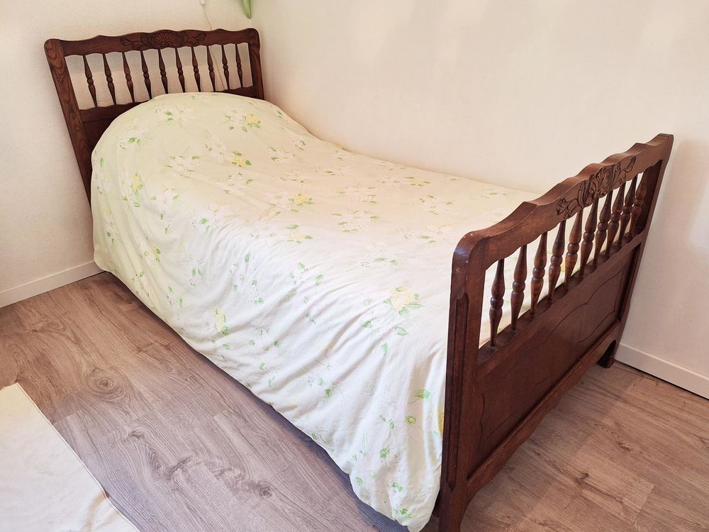 : 2 Lits en 90, chene massif avec literie, style Louis 90 Lan�on-Provence (13)