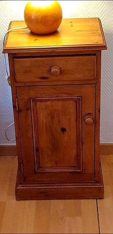 Lits et chevet en vieux pin massif 0 Ch�teau-d'Olonne (85)